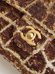 Chanel Flap Bag Yellow Sequins 21x14x8cm - 2