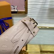 Louis Vuitton LV Heart Pink Bag 22x16x6cm - 6