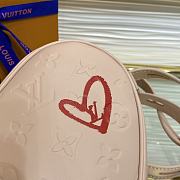 Louis Vuitton LV Heart Pink Bag 22x16x6cm - 3