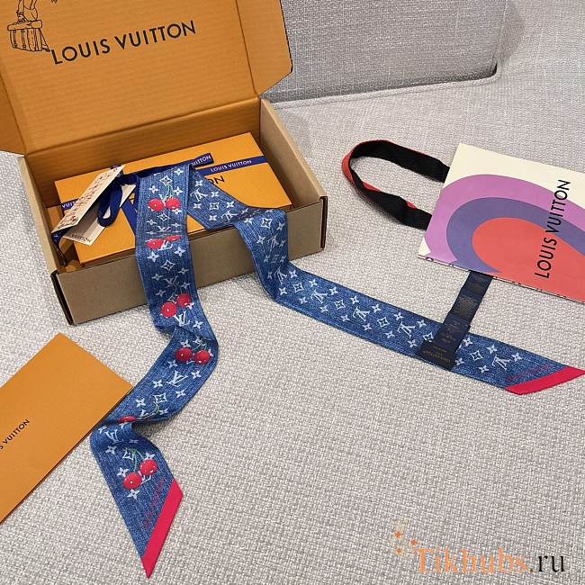 Louis Vuitton LV x TM Cherry Blue Long Scarf 120x5cm - 1