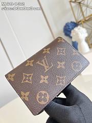 Louis Vuitton LV Juliette Wallet Monogram 13x9x3cm - 4