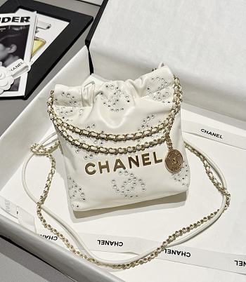 Chanel 22 Mini Handbag Calfskin Gold White 23x18.5x6cm