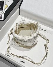 Chanel 22 Mini Handbag Calfskin Gold White 23x18.5x6cm - 4
