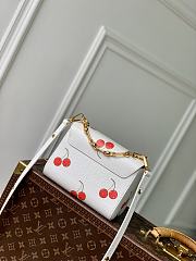 Louis Vuitton LV x TM Twist PM White Cherry 19x7x15cm - 3
