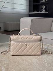 Chanel Top Handle Vanity Case Beige Caviar 17x19.5x5.5cm - 1