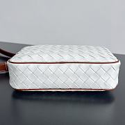 Bottega Veneta Small Intrecciato Camera Bag White 24.5x15x6cm - 6