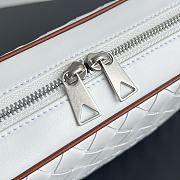Bottega Veneta Small Intrecciato Camera Bag White 24.5x15x6cm - 3