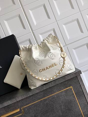 Chanel 22 Handbag Calfskin Gold White 35x37x7cm