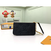 Louis Vuitton LV Key Pouch Black 12cm - 4