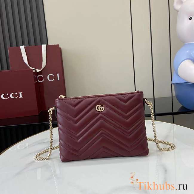 Gucci GG Marmont Pochette With Chain Red 21x15x3.5cm - 1