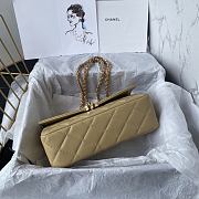 Chanel Flap Bag Beige Lambskin 21x13.5x6.5cm - 2