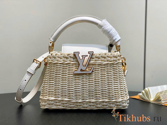 Louis Vuitton LV Mini Capucines Raffia White 21x8x14cm - 1