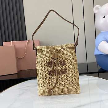 Miu Miu Raffia Clutch Beige 20x23cm