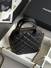 Chanel Clutch With Chain Black Leather Suede 18x17x6cm - 4
