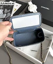 Chanel Vanity Case Handle Blue Caviar Gold 19x12x4cm - 4