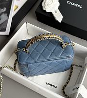 Chanel Vanity Case Handle Blue Caviar Gold 19x12x4cm - 2