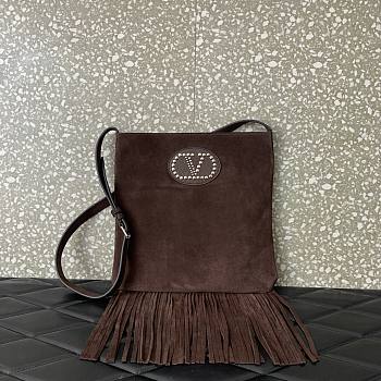 Valentino Garavani Nellcote Fringe Suede 30x31x3cm
