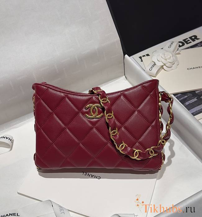 Chanel Hobo Bag Red Lambskin 24x17x5cm - 1