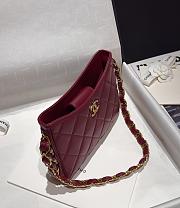 Chanel Hobo Bag Red Lambskin 24x17x5cm - 4