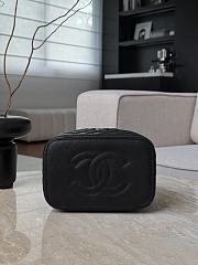 Chanel Vanity Case Black Caviar 21.5x16x14cm - 6