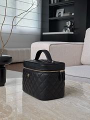 Chanel Vanity Case Black Caviar 21.5x16x14cm - 4