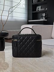 Chanel Vanity Case Black Caviar 21.5x16x14cm - 5