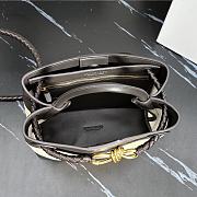 Bottega Veneta Small Andiamo Black Raffia Bag 25x20x10cm - 5