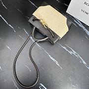 Bottega Veneta Small Andiamo Black Raffia Bag 25x20x10cm - 4