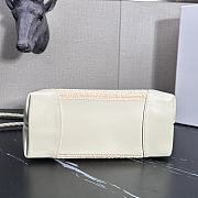 Bottega Veneta Small Andiamo White Raffia Bag 25x20x10cm - 4