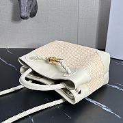 Bottega Veneta Small Andiamo White Raffia Bag 25x20x10cm - 2