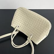 Bottega Veneta Basket Bag Cream 31x18.5x16cm - 5
