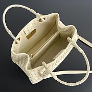 Bottega Veneta Basket Bag Cream 31x18.5x16cm - 4