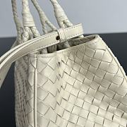 Bottega Veneta Basket Bag Cream 31x18.5x16cm - 2