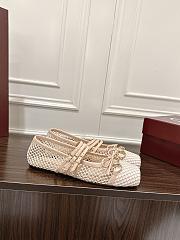 Gucci Women's Ballerina With Horsebit Beige - 1
