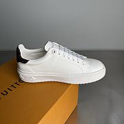 Louis Vuitton LV Trainer White Sneaker 02 - 4
