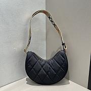 Burberry Horseshoe Crossbody Bag Black 24x18x7cm - 5