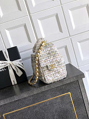 Chanel 25 Small Handbag Tweed 30x26x14cm - 3