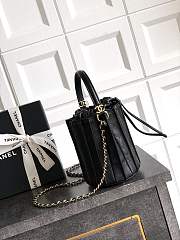 Chanel Small Bucket Bag Lambskin Black 18x16.5x16.5cm - 3