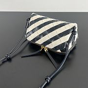 Bottega Veneta Concert Pouch 18.5x11.5x8.5cm - 5