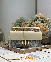 Dior 30 Montaigne Top Handle Bag White 25x13x4.5cm - 1