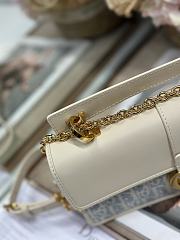 Dior 30 Montaigne Top Handle Bag White 25x13x4.5cm - 2