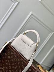 Louis Vuitton LV Capucines Mini White Bag 21x13.6x8cm - 3