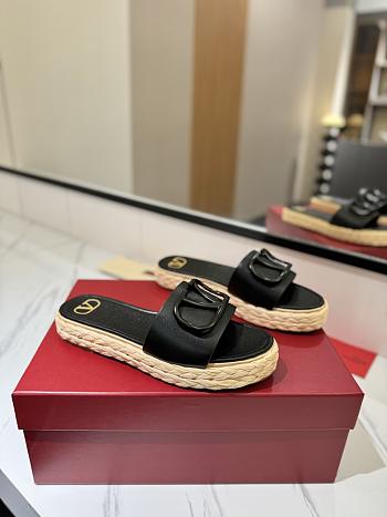 Valentino Garavani VLogo Black Slides