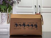 Louis Vuitton LV Pharrell x Nigo Clutch Brown 30x22x5cm - 1