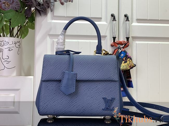 Louis Vuitton LV Cluny Mini Blue 20x16x7.5cm - 1