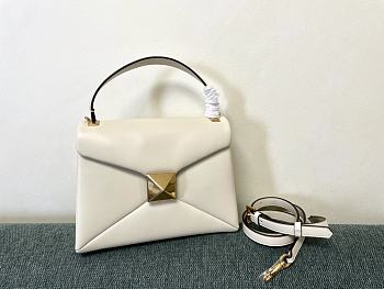 Valentino Garavani One Stud Flap Leather White Handbag 24x18x10cm