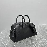 Jacquemus Turismo Small Soft Bowling Bag Black 26x16x11cm - 5