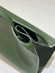 The Row Peggy Clutch Bag Green 28x16x12cm - 3