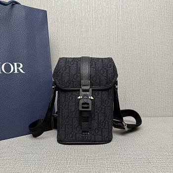 Dior Mini Hit the Road Vertical Messenger Bag 20x13x7cm