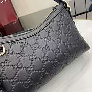 Gucci GG Emblem Small Shoulder Bag Black 22x14x8cm - 3